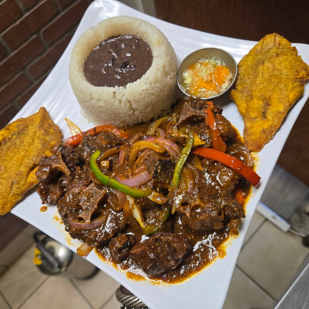 Gingerbites Haitian Bistro 1