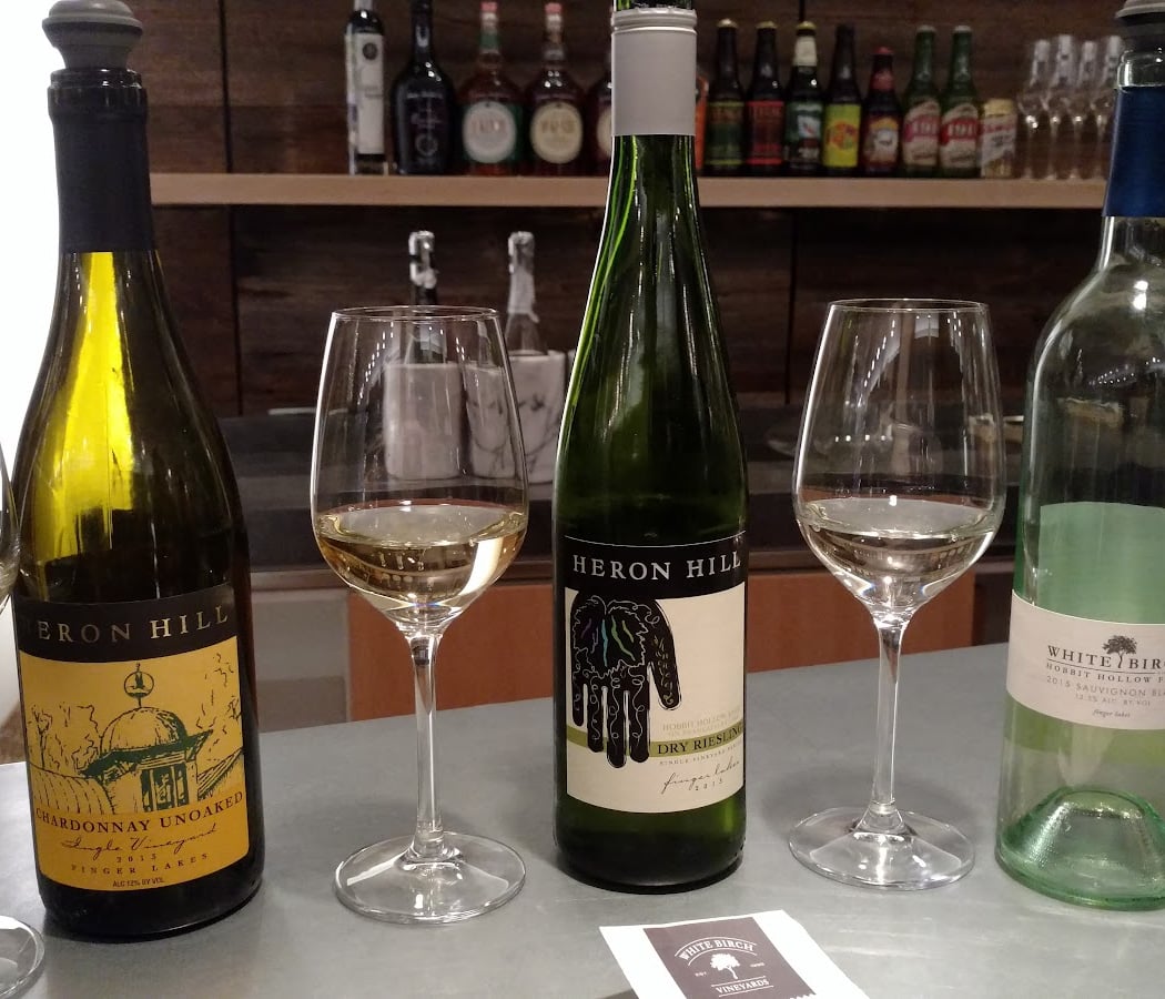 White Birch Vineyards Tasting Room 3