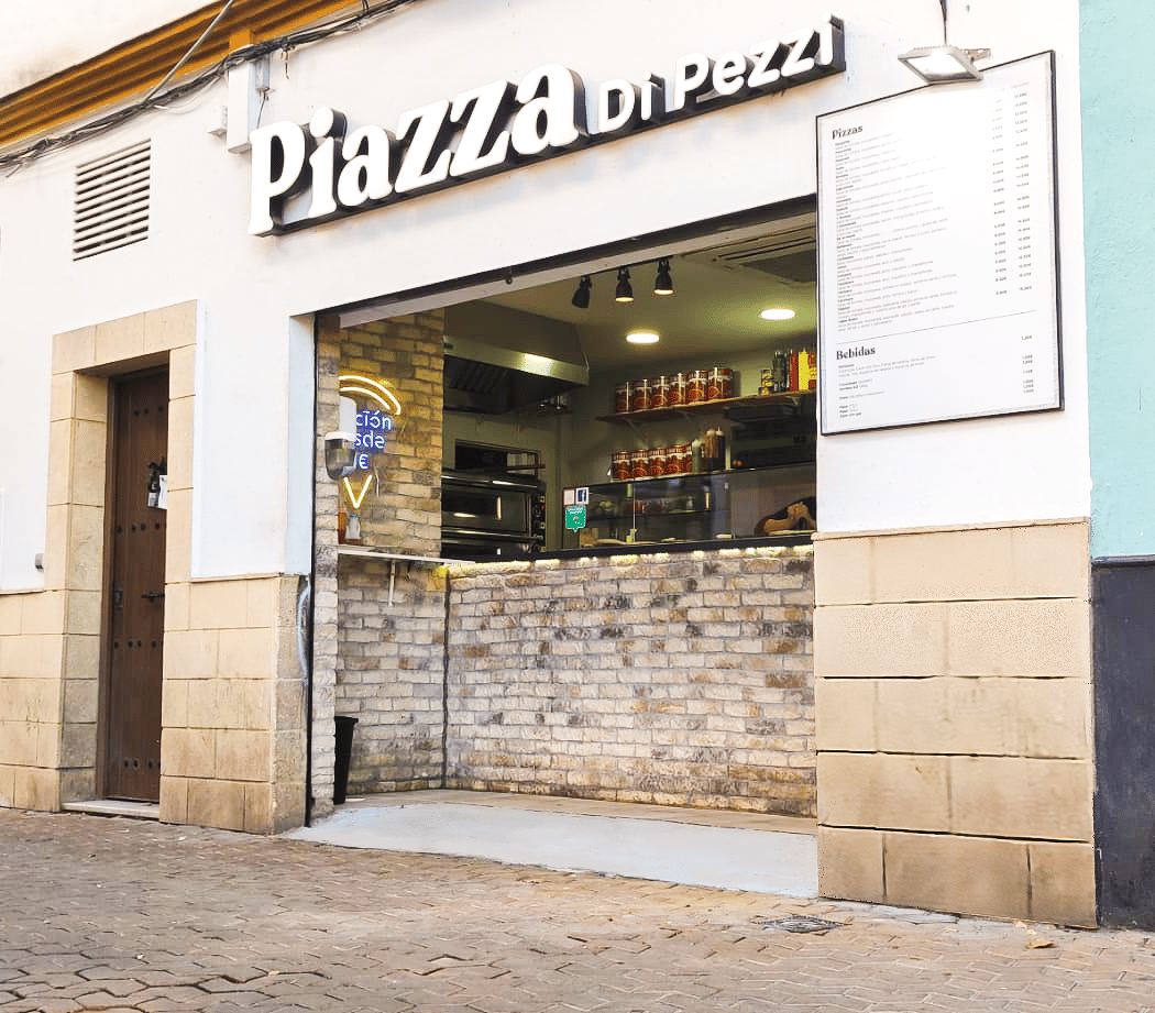 La Piazza 2