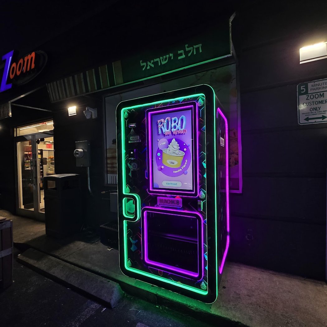 MunchHub Ice Cream Robot Vending 3