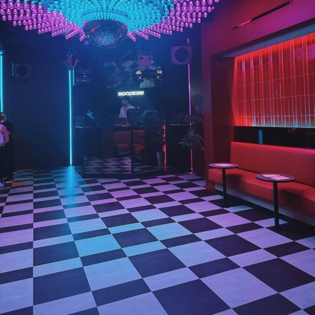 Glow Up 2