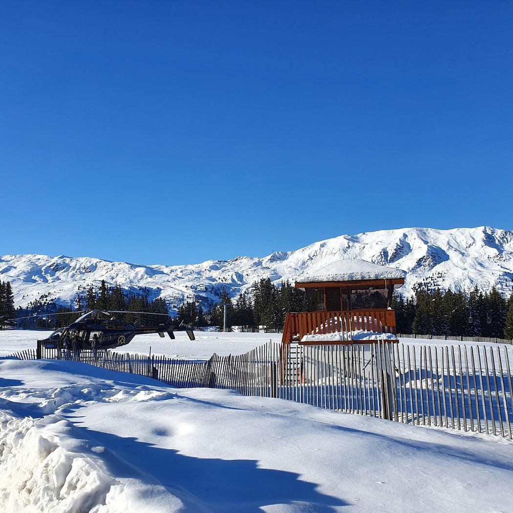 Altiport Méribel LFKX 1