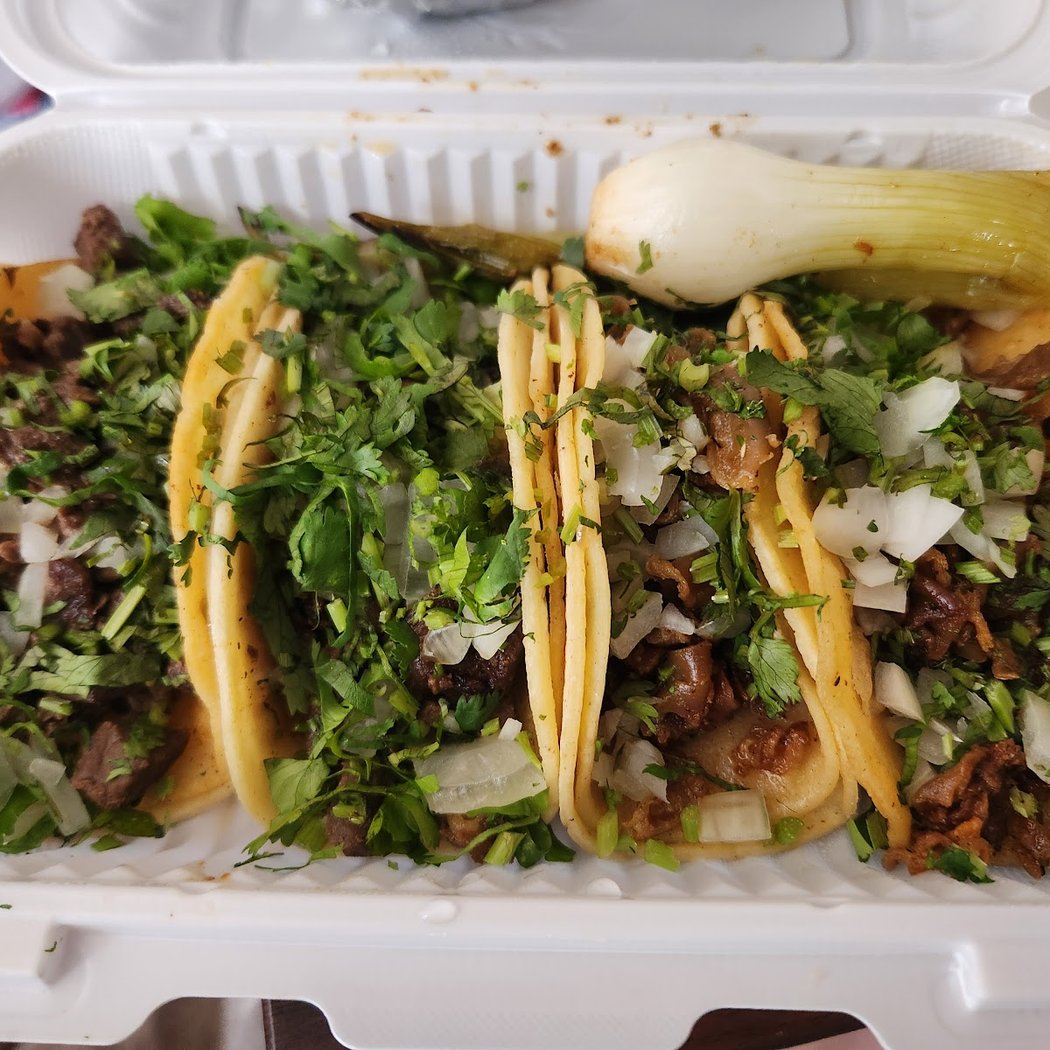 TACOS EL BRONCO FOOD TRUCK 2