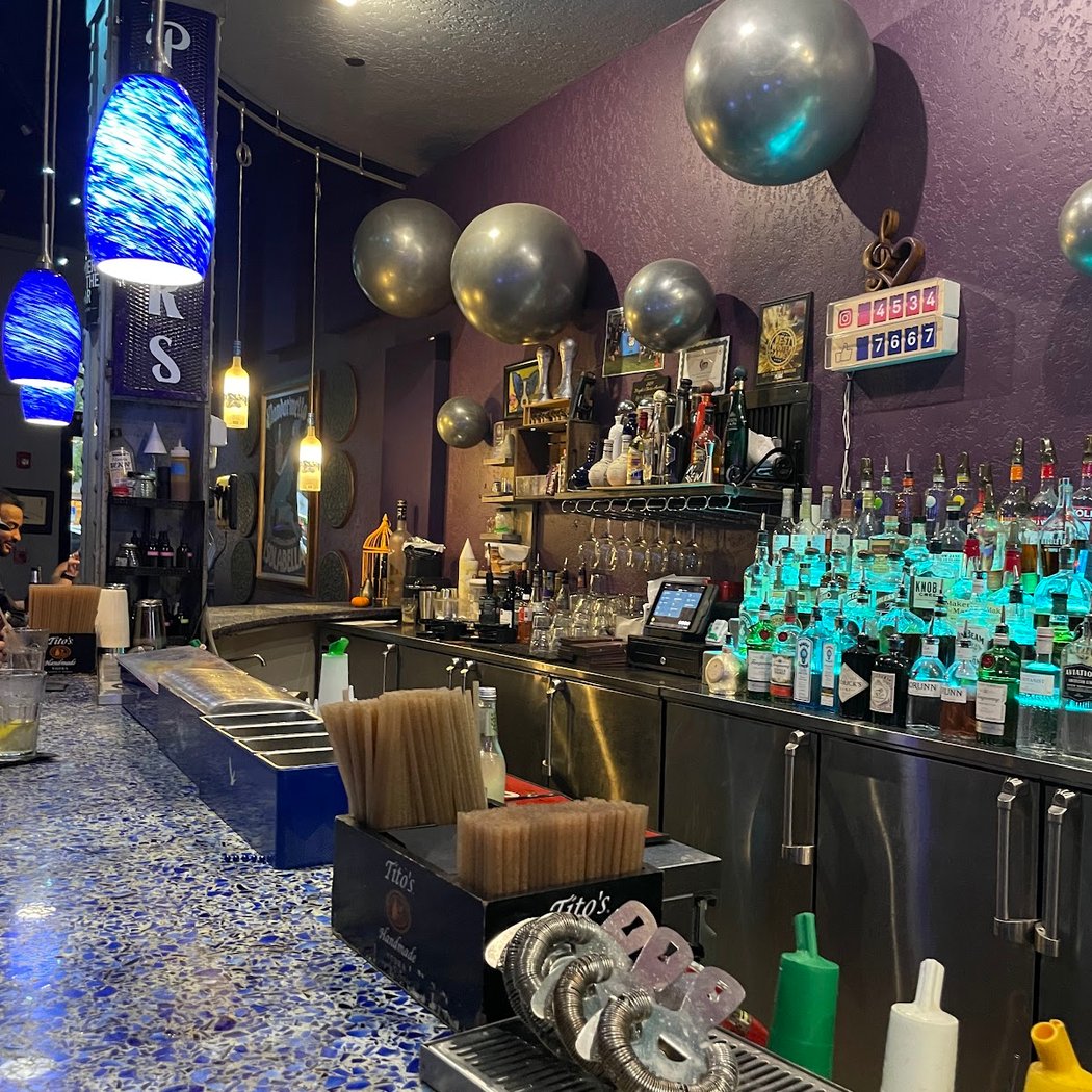 Pilars Martini & Loft 3