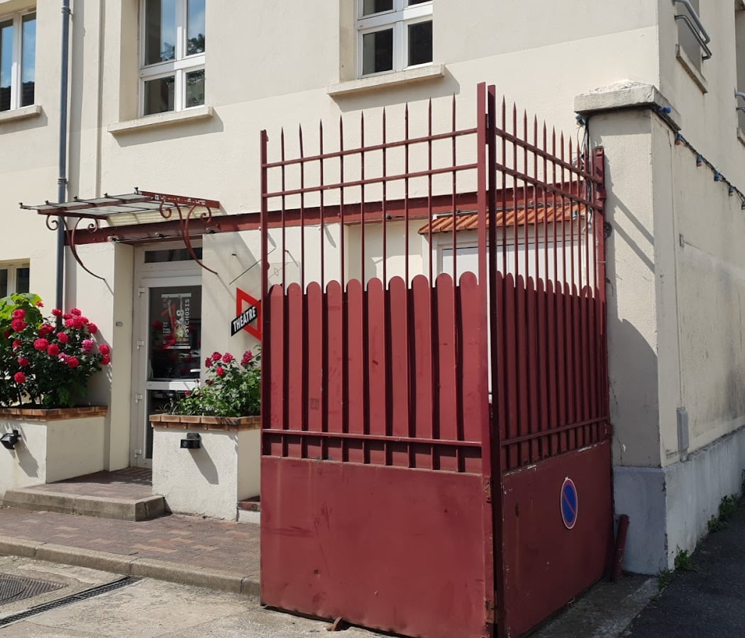 Au Bureau des Lectures 2/3 3