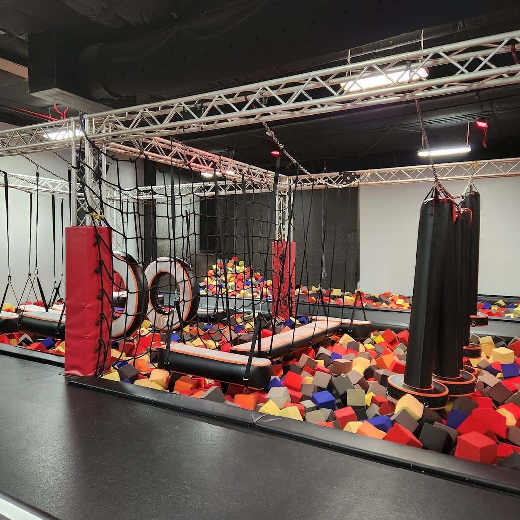 Sky Zone Trampoline Park 3