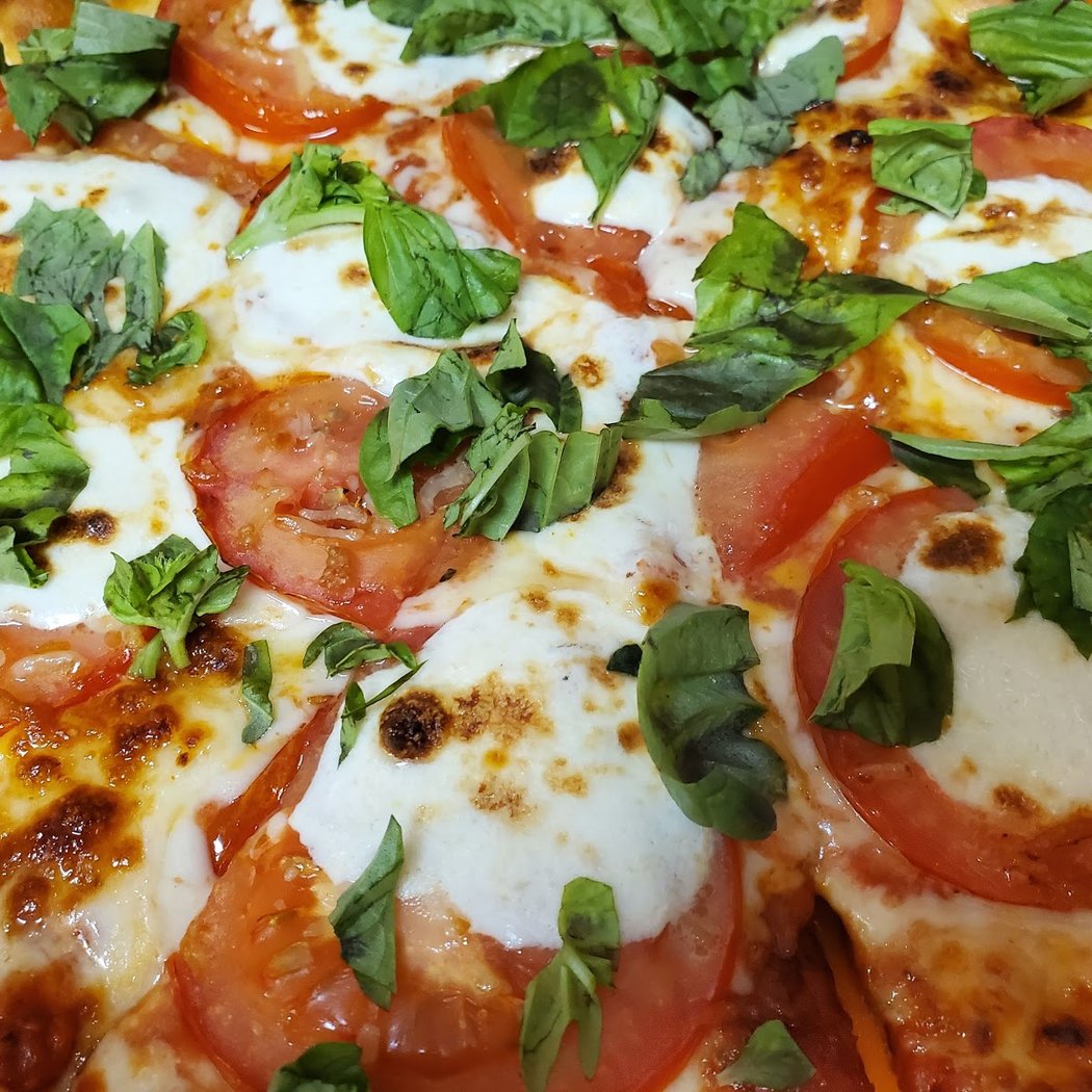 Pavlo's Pizza and Pasta 1
