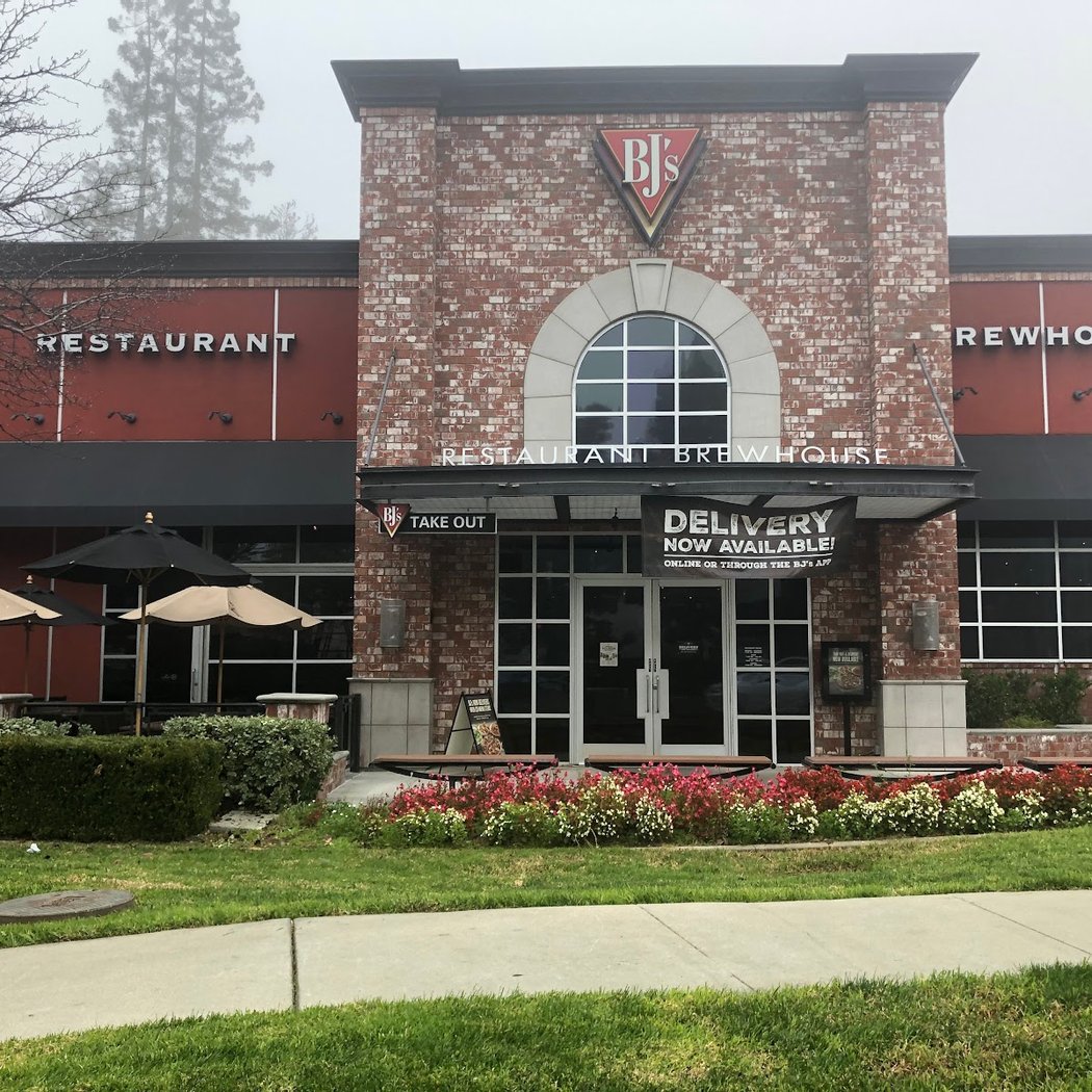 BJ's Restaurant & Brewhouse 2