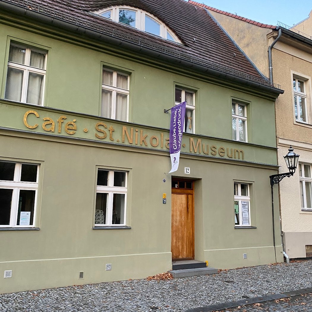 Öffentliche Führung: Hausgeschichte + gotischer Keller 4