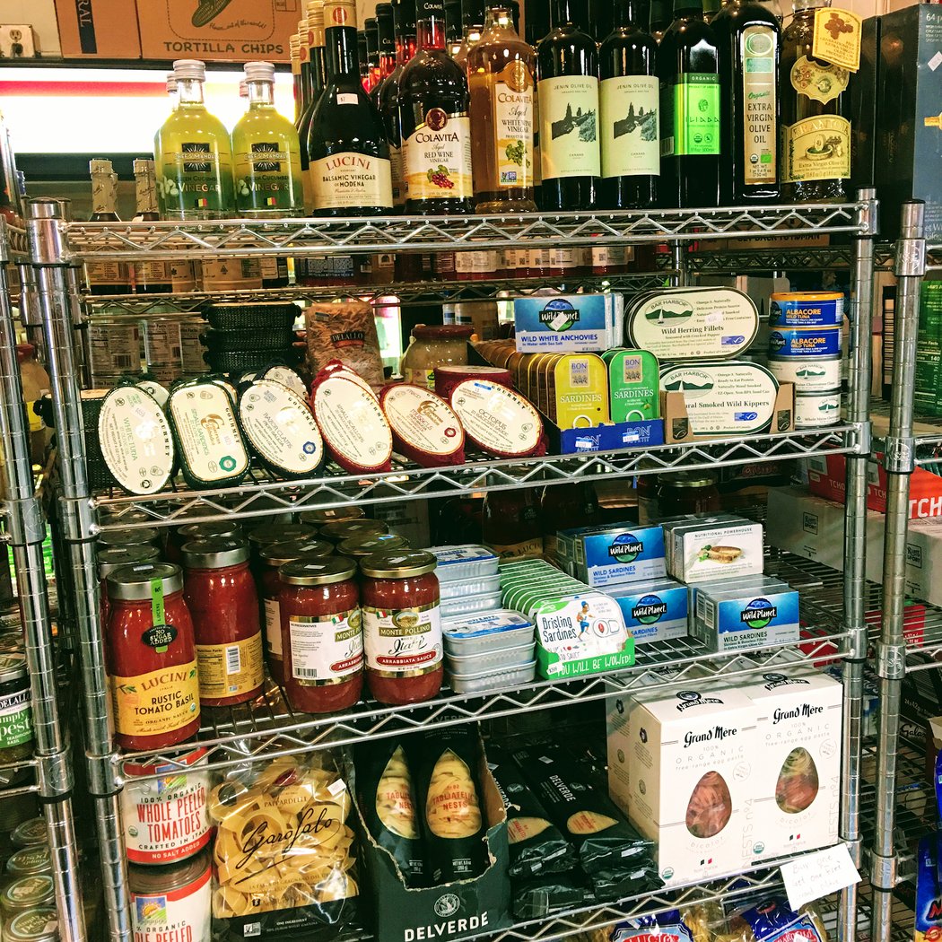Chiotras Grocery 1