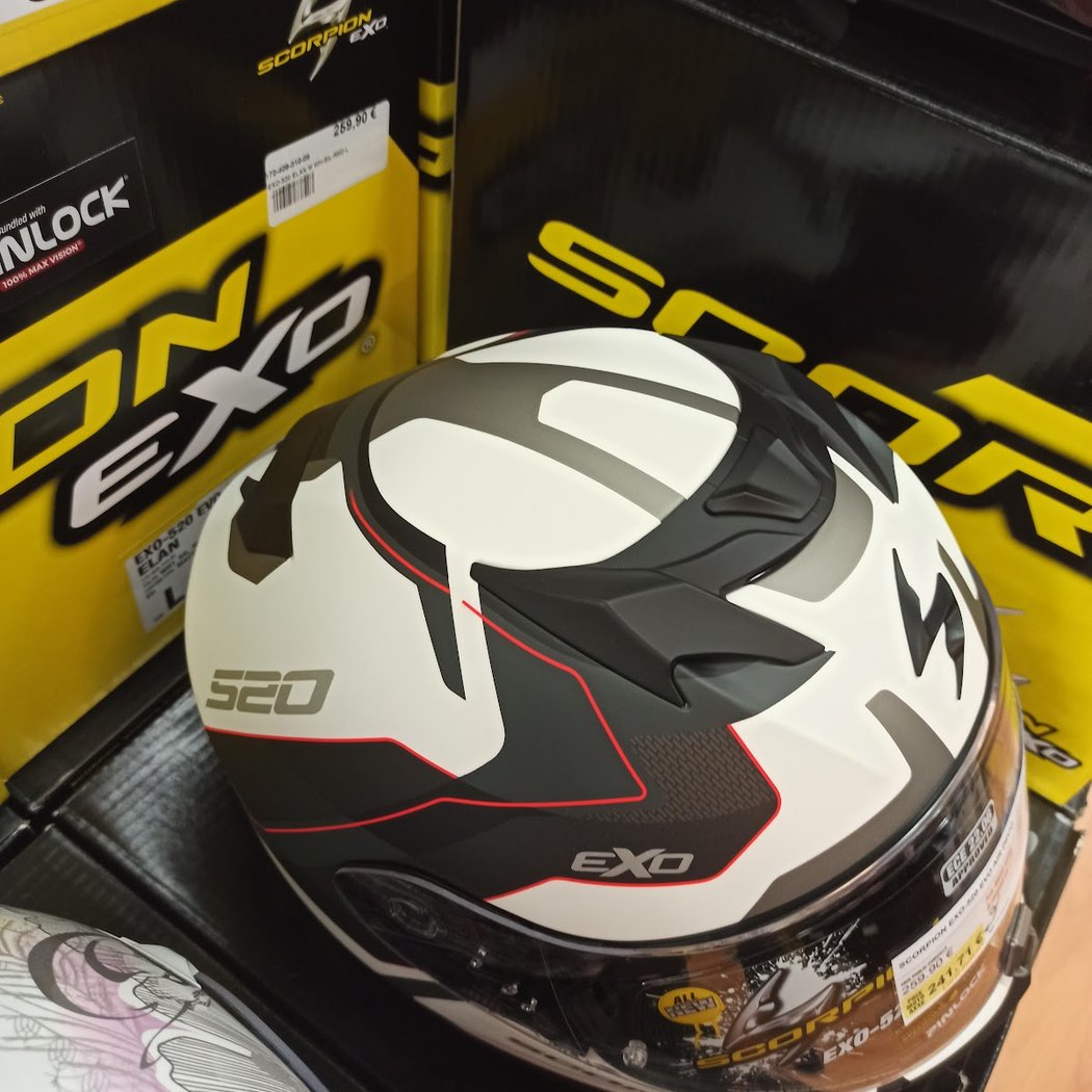 Moto Axxe 3