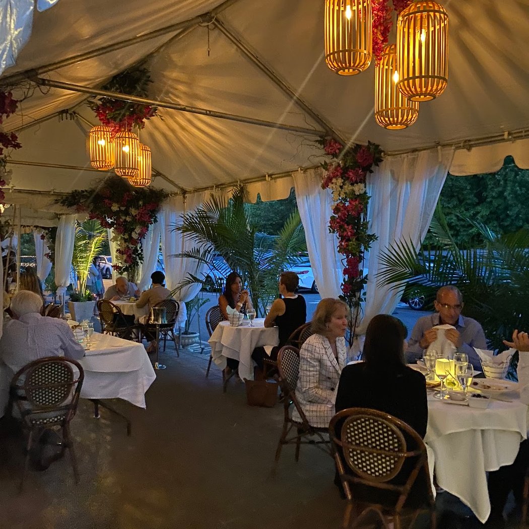 Oceanos Oyster Bar & Sea Grill 2