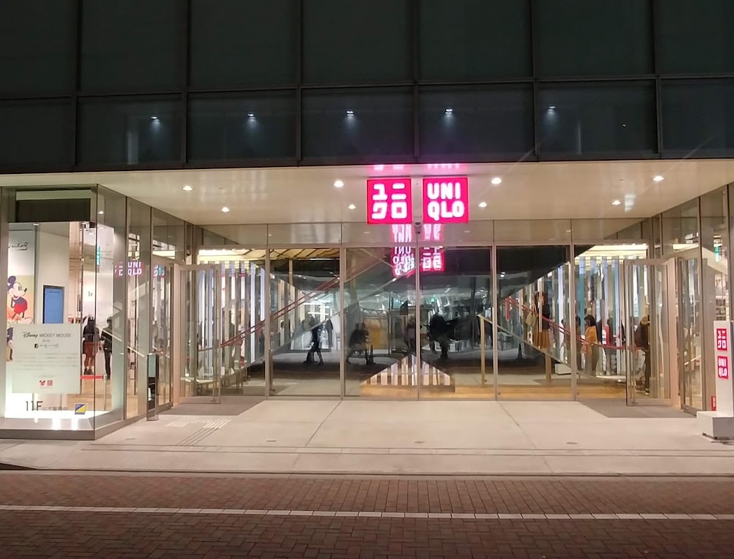 Uniqlo Ginza Flagship Store 2
