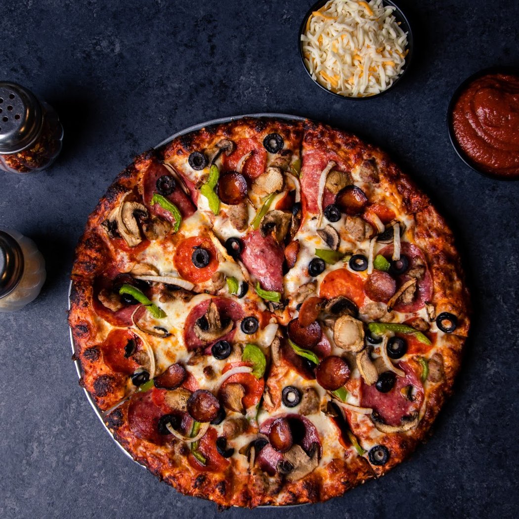 Round Table Pizza 1