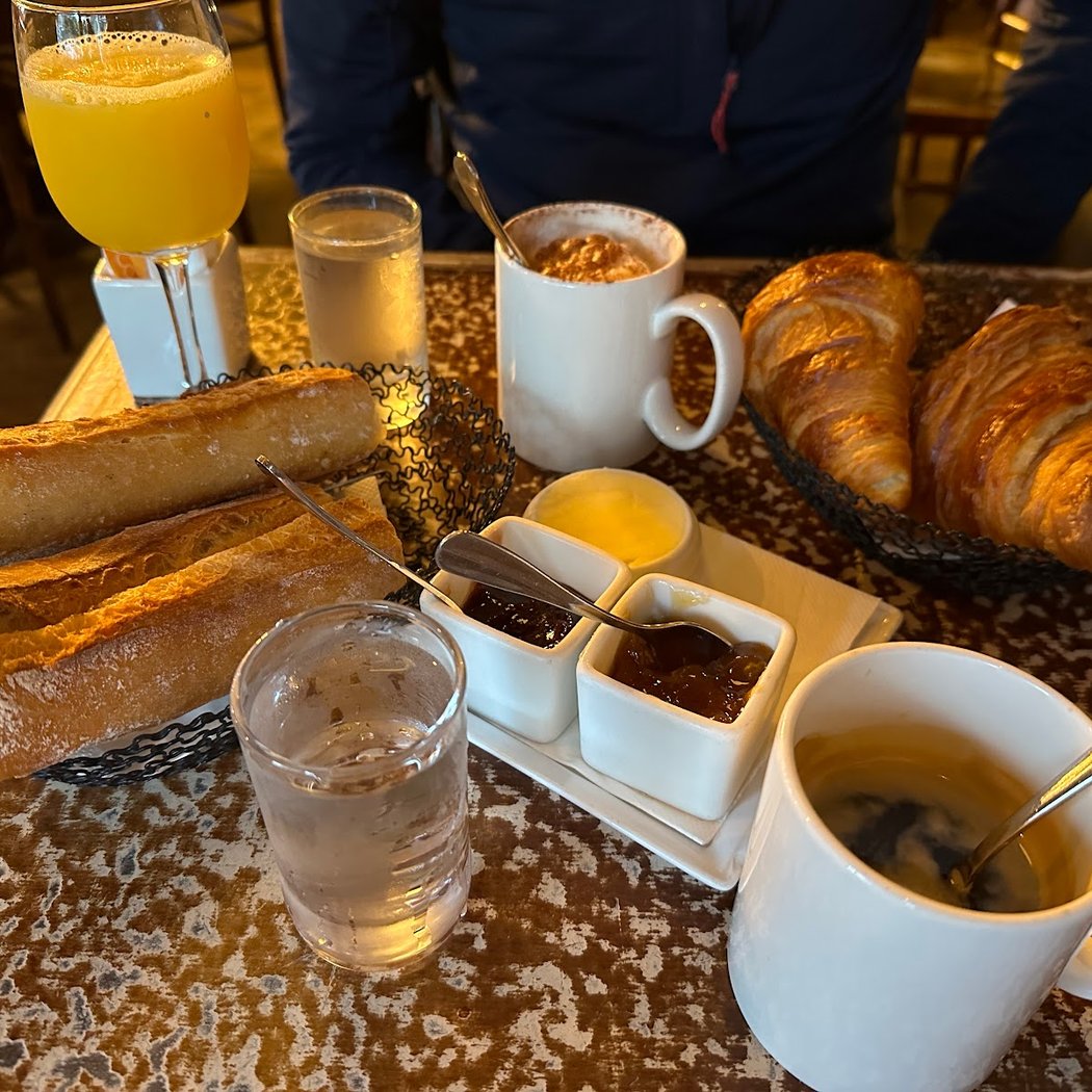 LE PETIT POUCET - PARIS 3