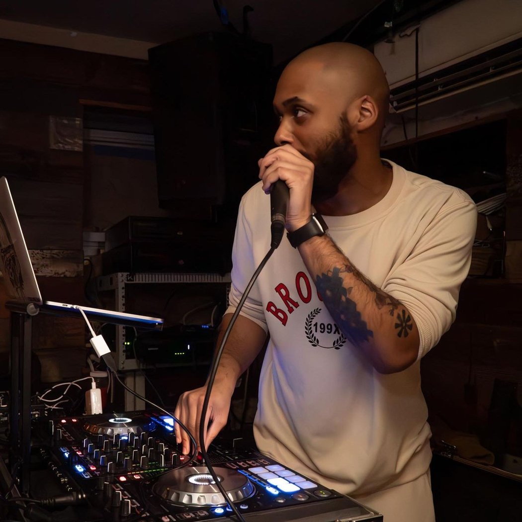 TSQ LIVE DJ Sets: Nick Seale 1