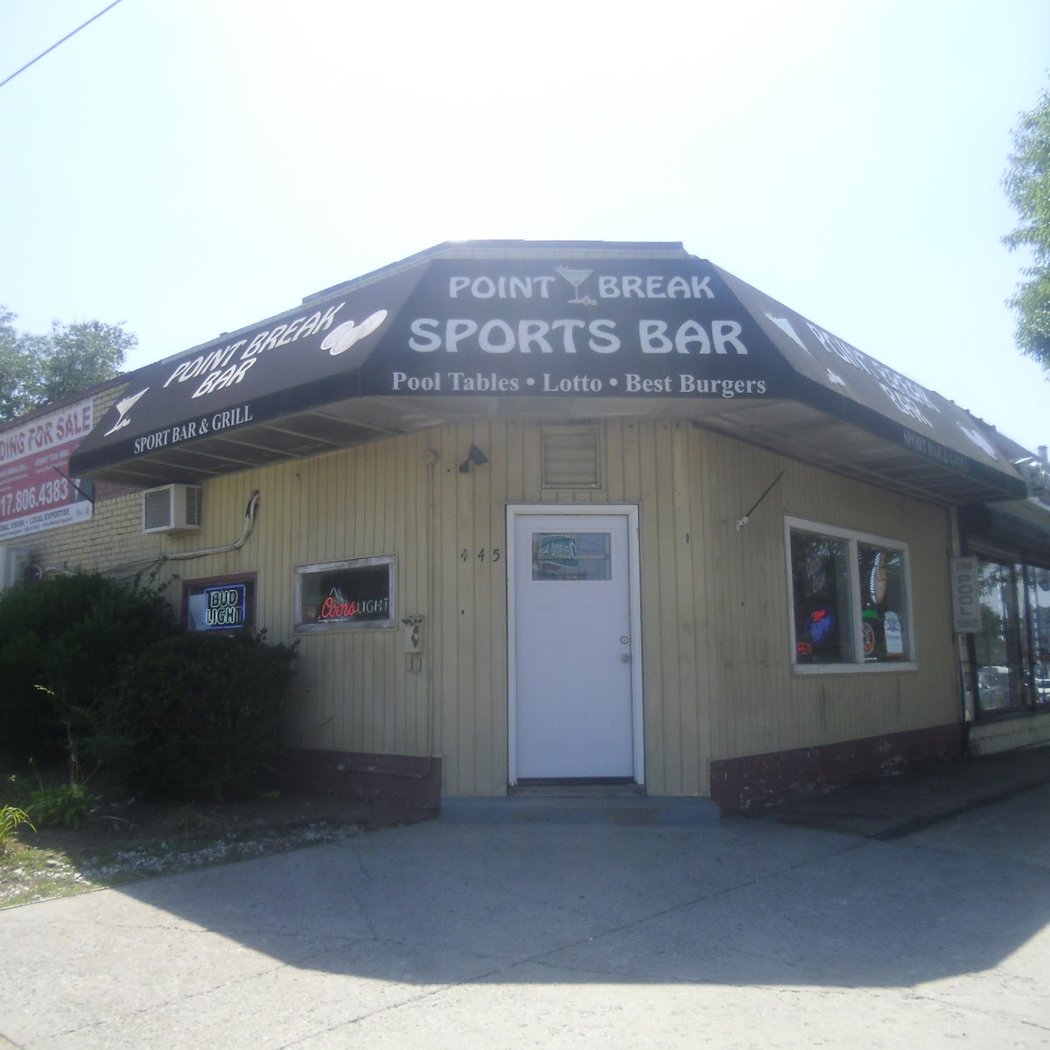 Point Break Sports Bar & Grill 3