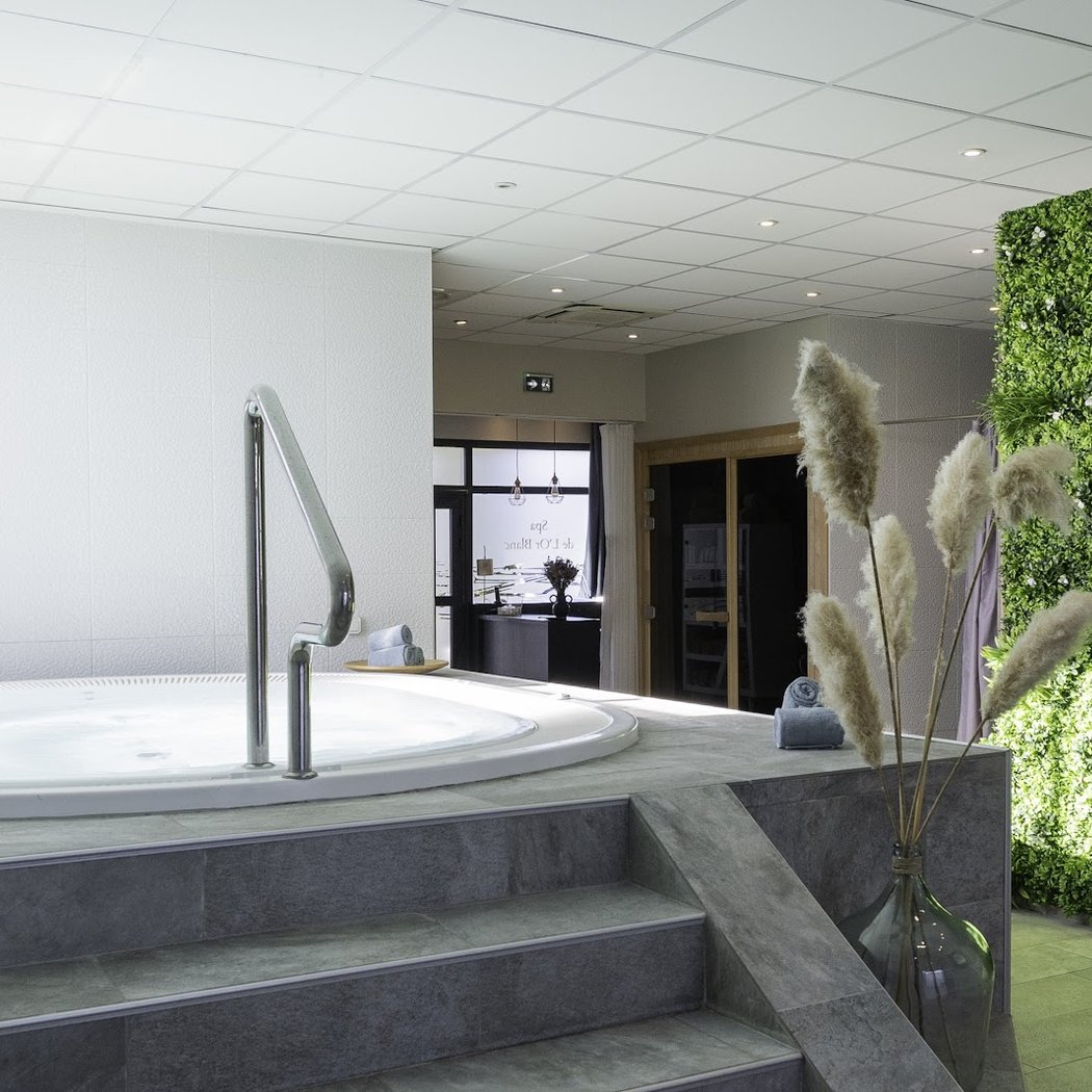 Spa et Institut De l'Or Blanc 2