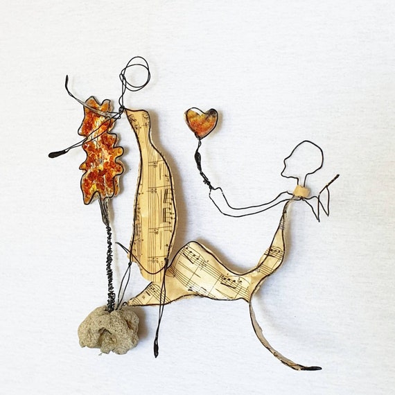 Figures Made from Paper Wire 3