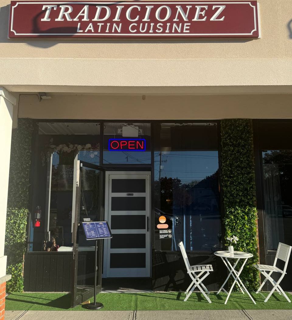 Tradicionez Latin Cuisine Restaurant & Bar 2
