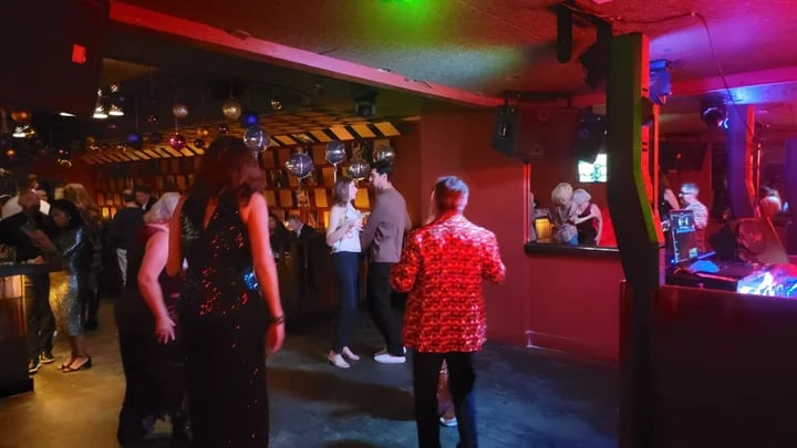 Vinyl Room 3