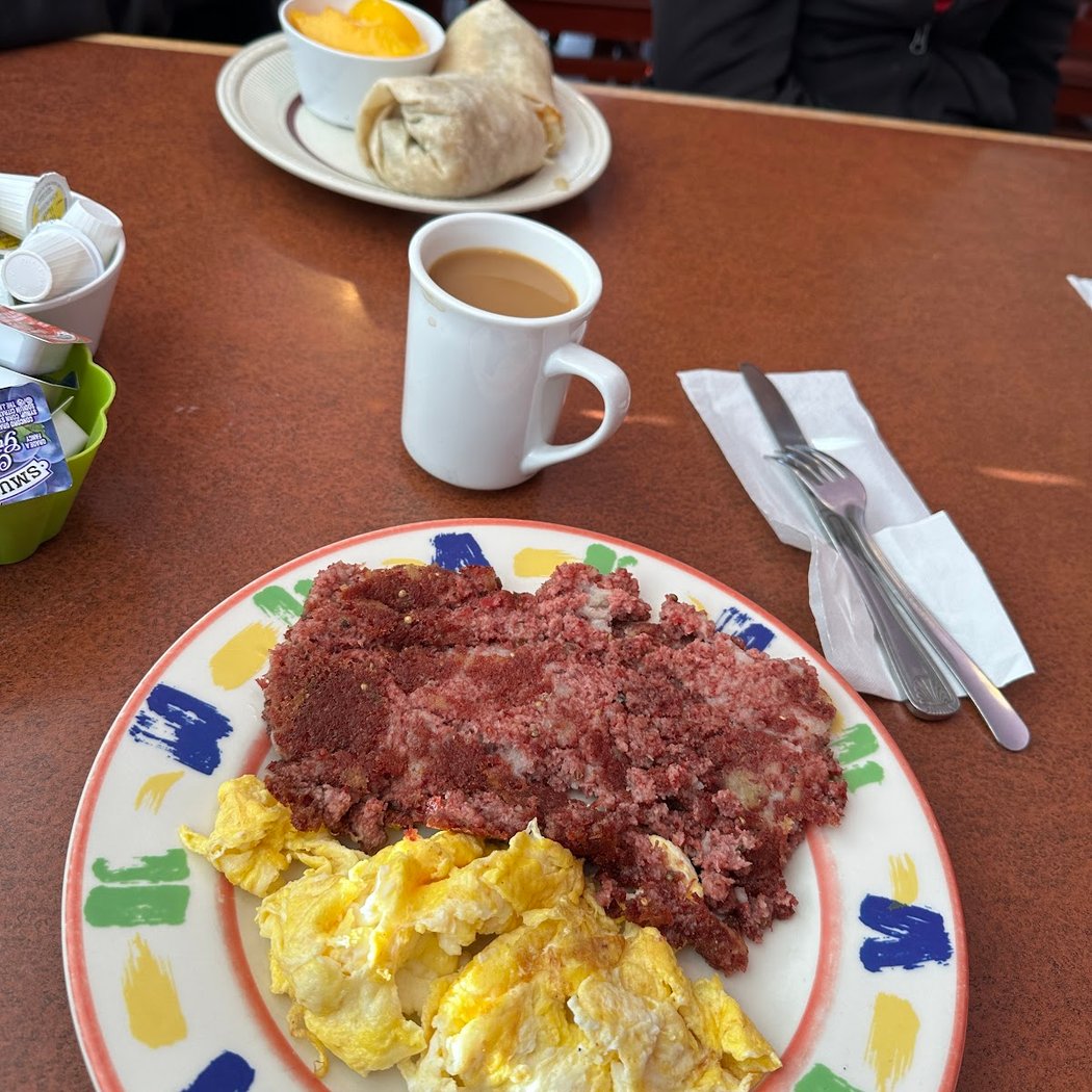 Hill's Coffee Shop 3