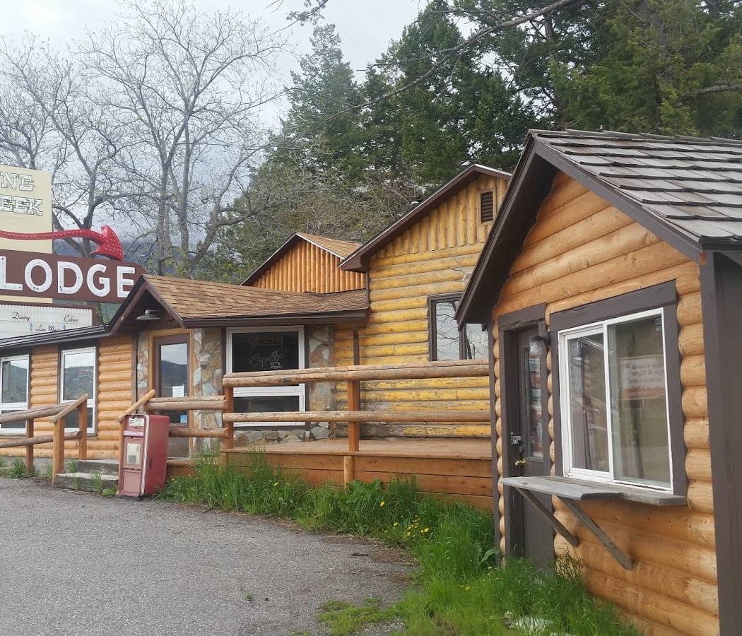 Pine Creek Lodge 2