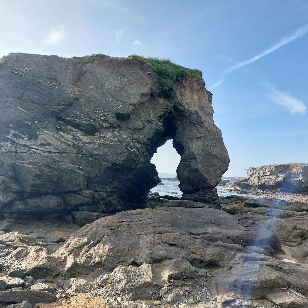 La Roche Percée 2