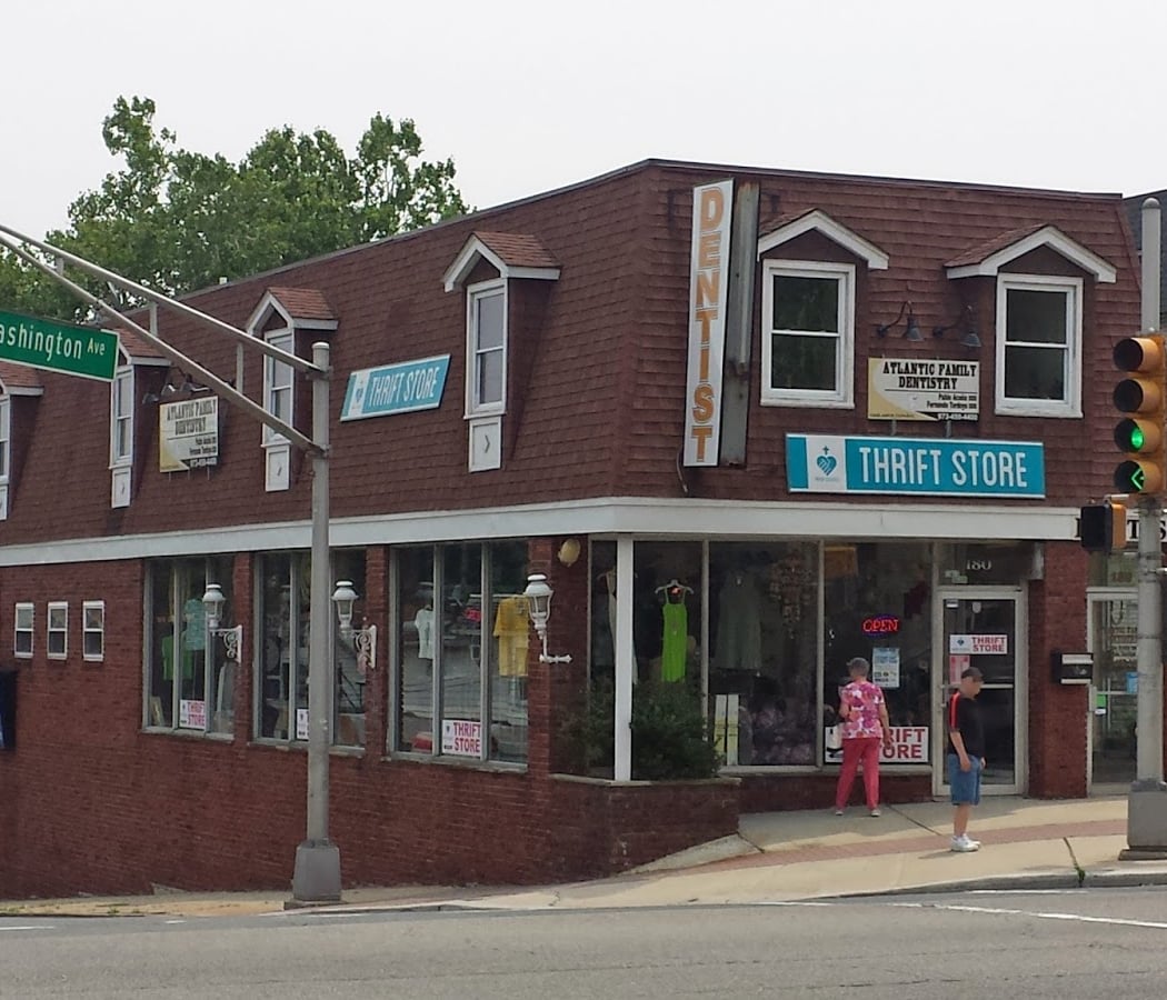 Hana Mission Thrift Store Belleville 2