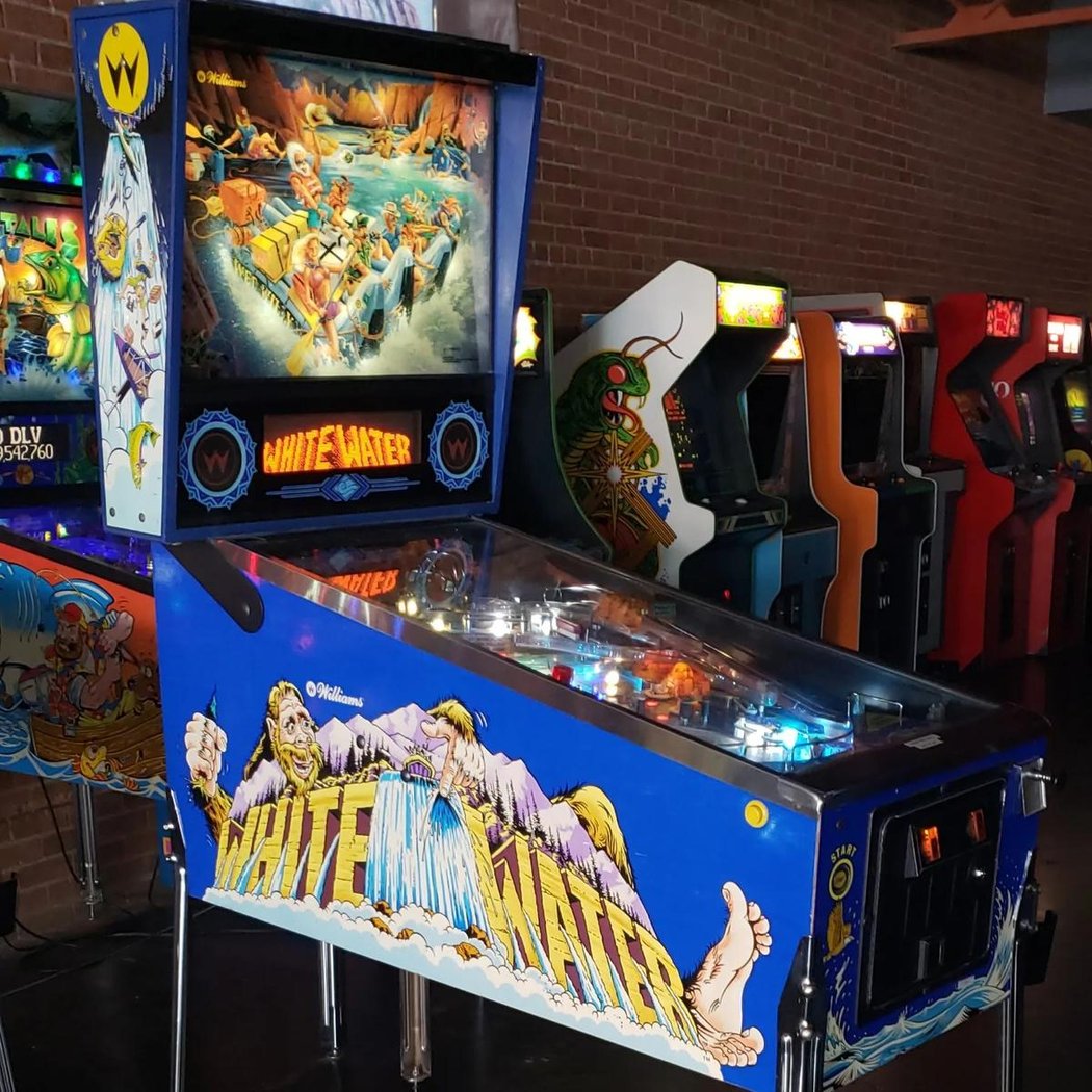 B.R.I. Taproom & Arcade 3