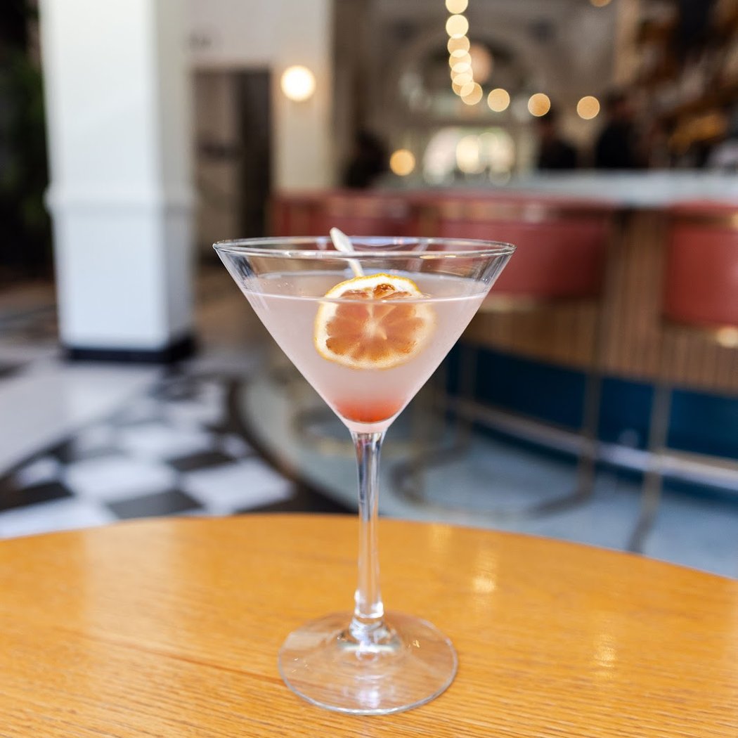 Happy Hour at Zino 5