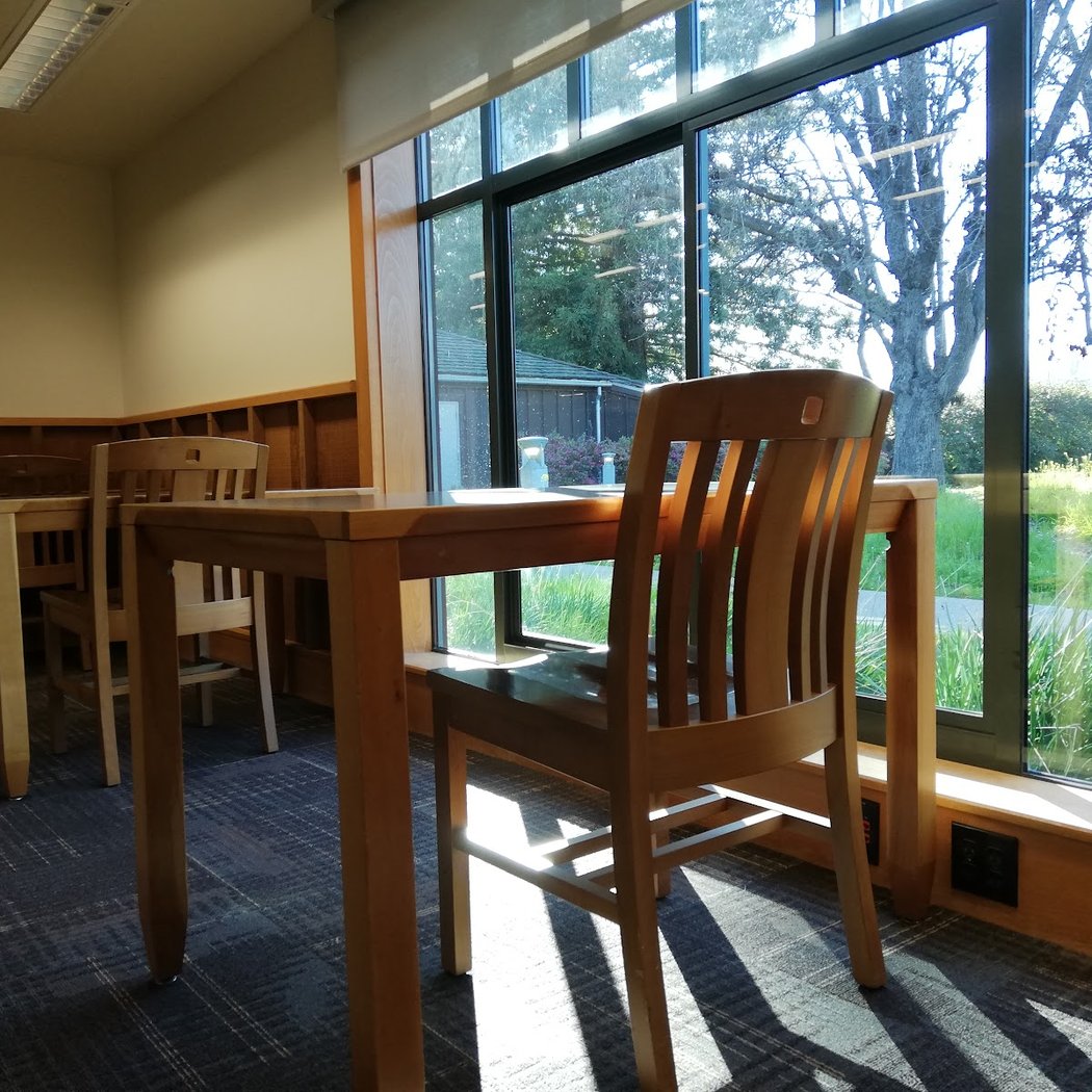 Saratoga Library 1