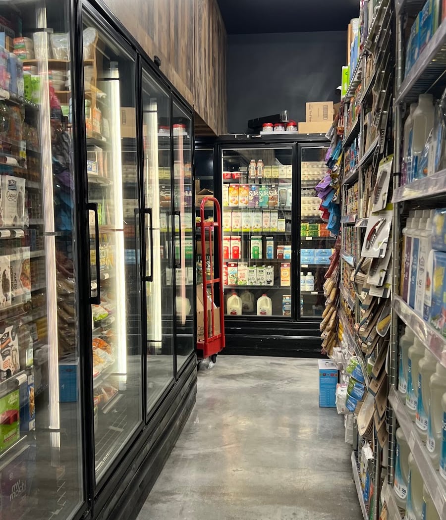 Spotty's Market 3