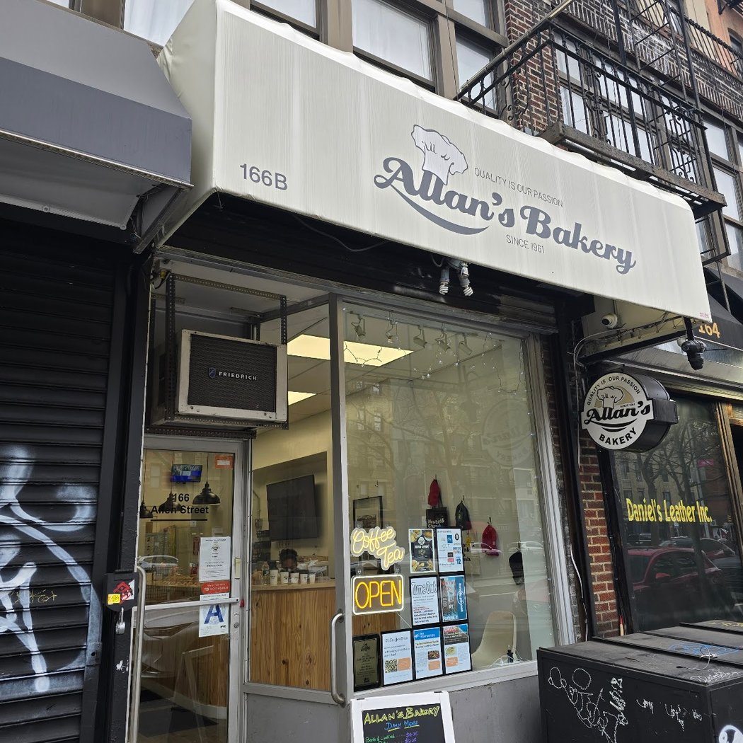 Allan's Bakery 3