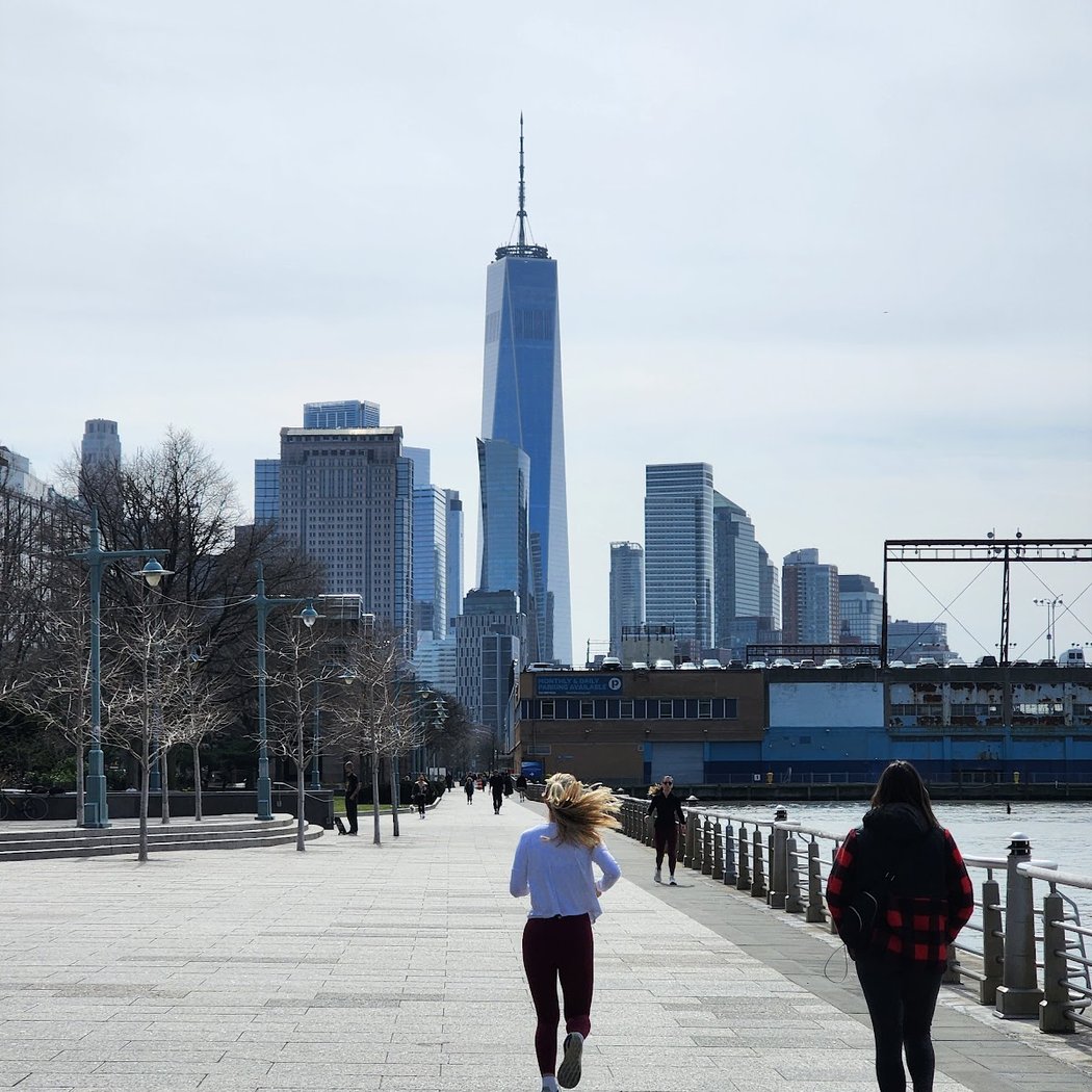 Empire State Trail - Battery Park Trailhead 1