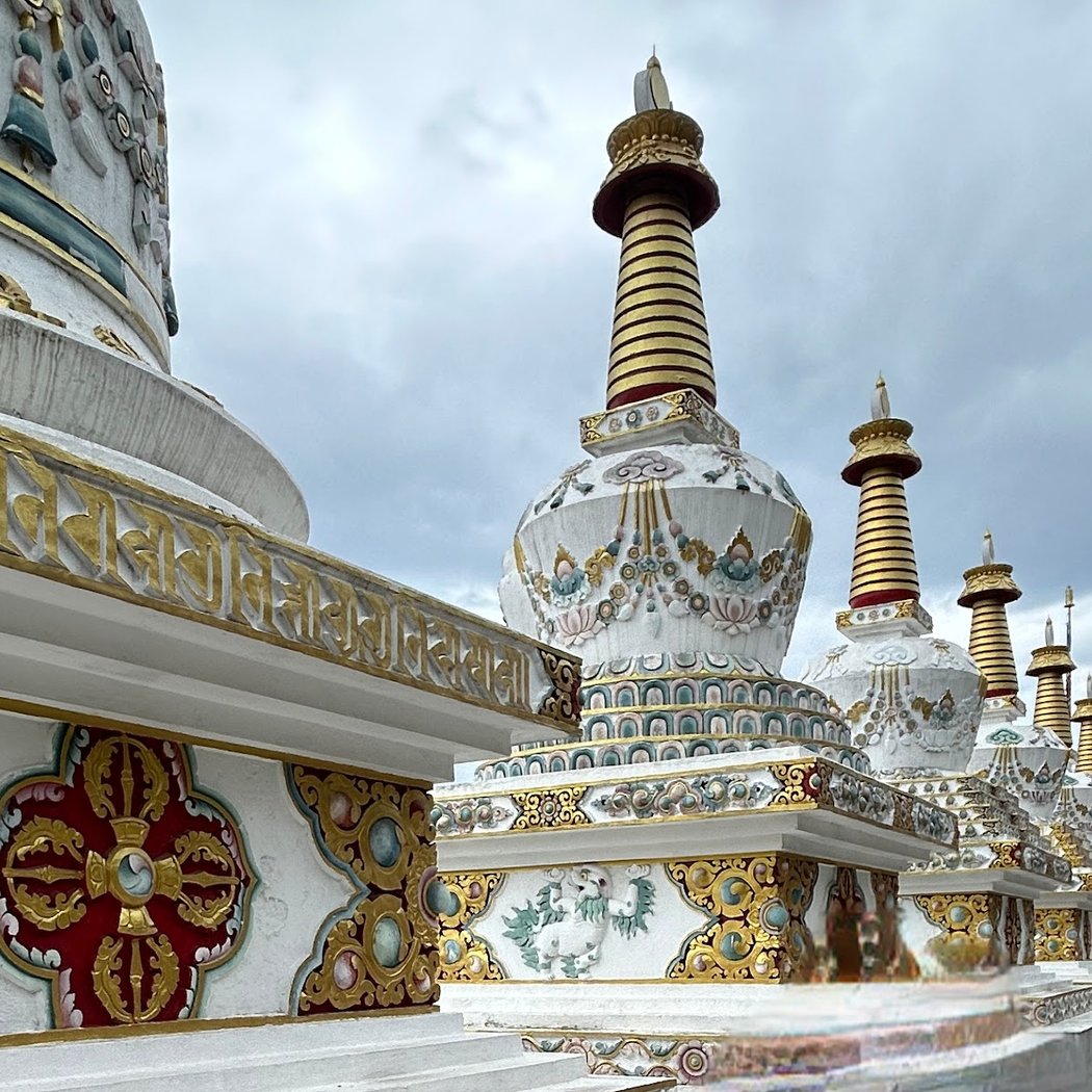 Eight Dharma Kaya Stupas 1