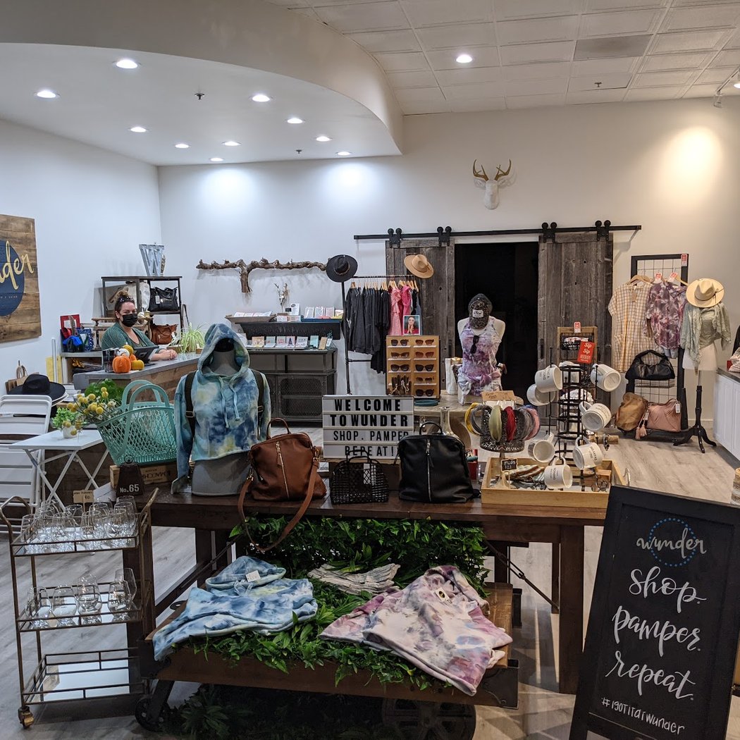 Wunder Boutique + Salon 3