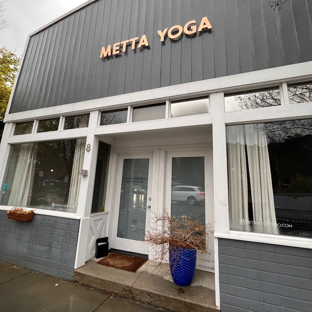 Deepen Your Practice: Pop-Up Class with Michele Klink - Restorative & Transformative Breathwork 3