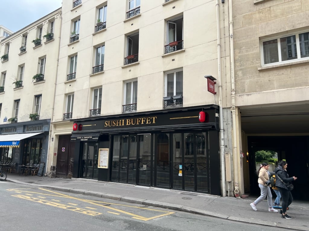 Sushi buffet - Restaurant de sushi Paris 10 2