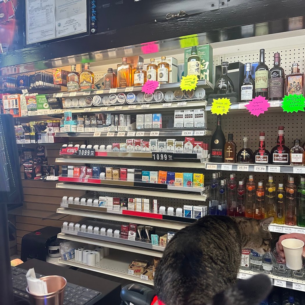 AZ Market & Liquor 1