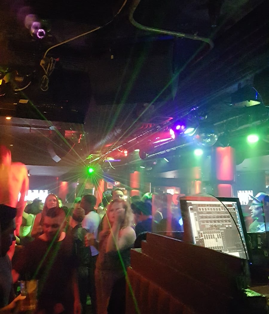 QBar Theme Nights