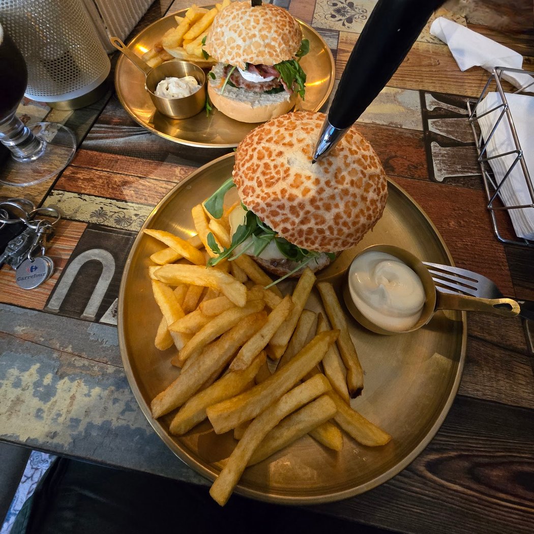 Mady'n Burger Ciney 3