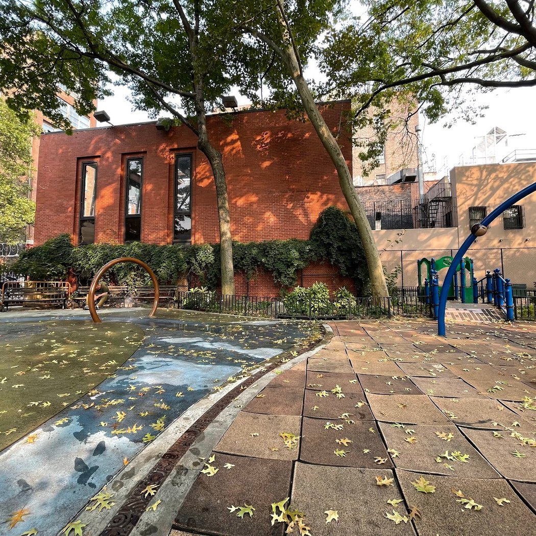 Minetta Playground 3