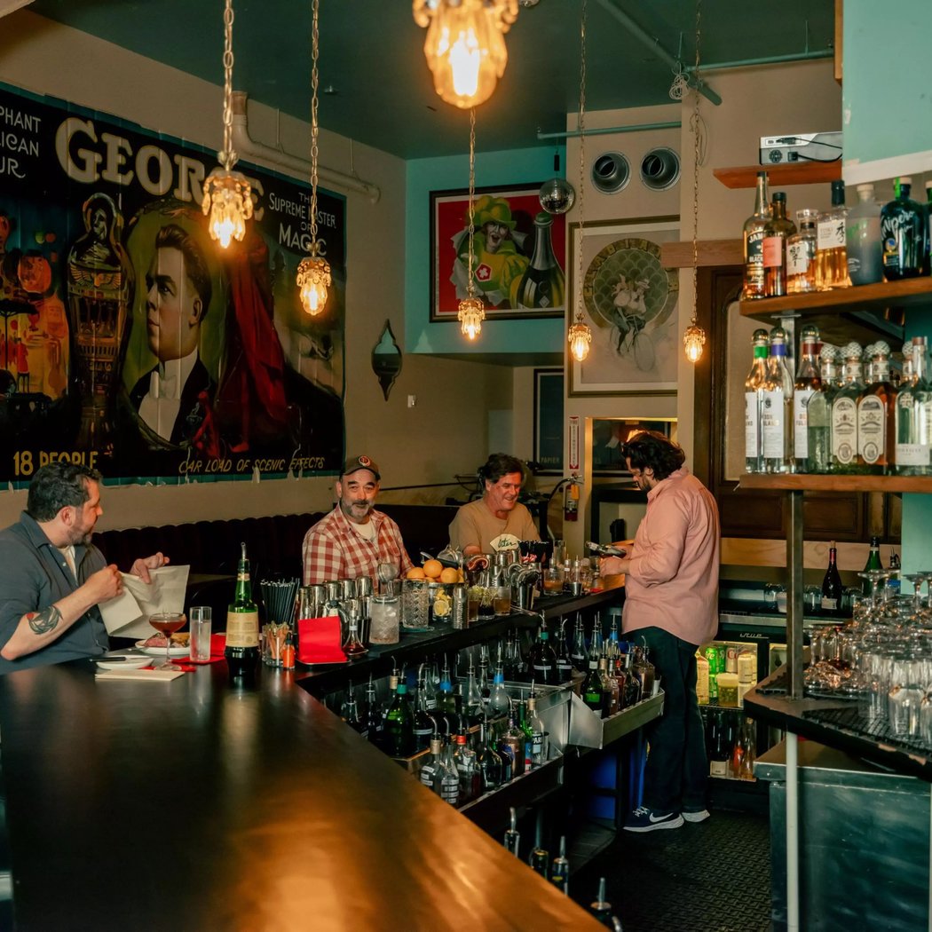 Hole In the Wall Saloon 3