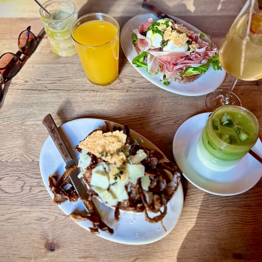 Café Zeitgeist 1
