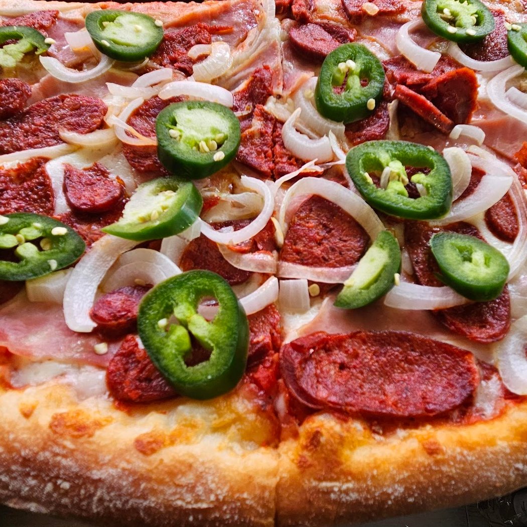 Dona Cuquita Pizzeria 3