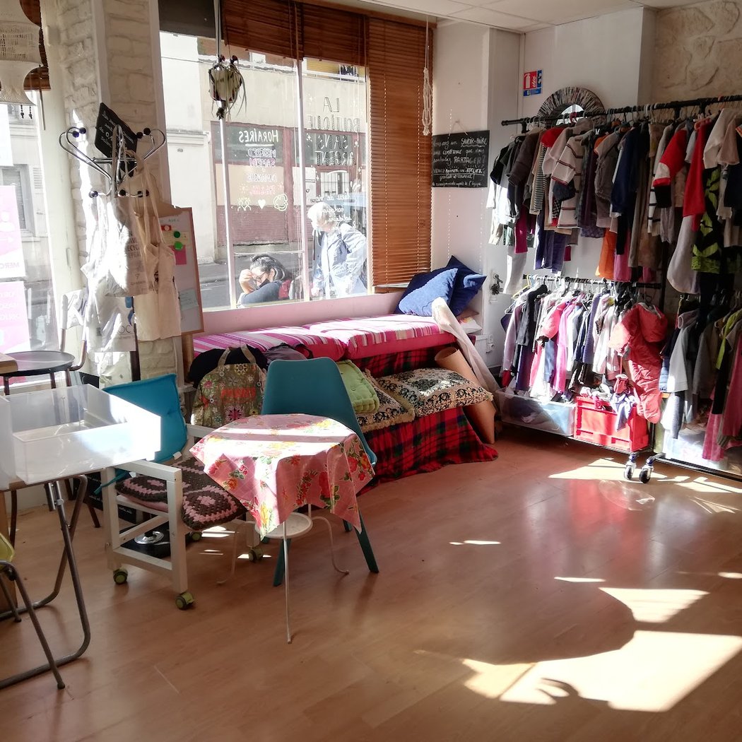 Shop without money (the Siga Siga-) 3