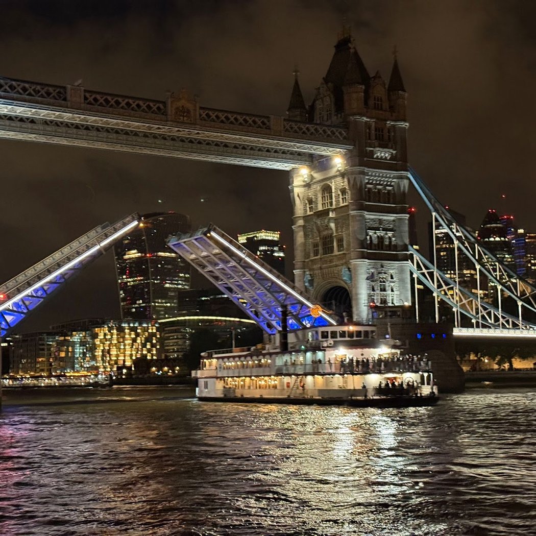 Thames Luxury Charters 1
