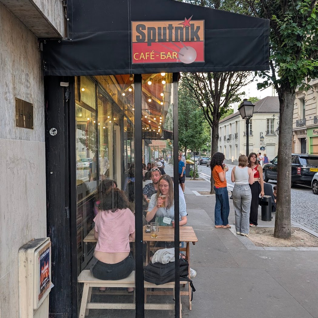 Sputnik - Bar à Fléchettes 4