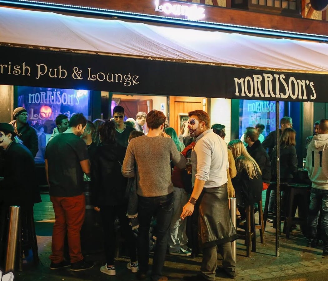 Morrisons Irish Pub 1